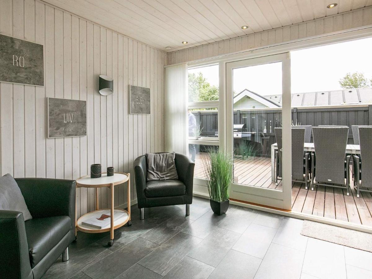 6 Person Holiday Home In Hemmet Bagian luar foto