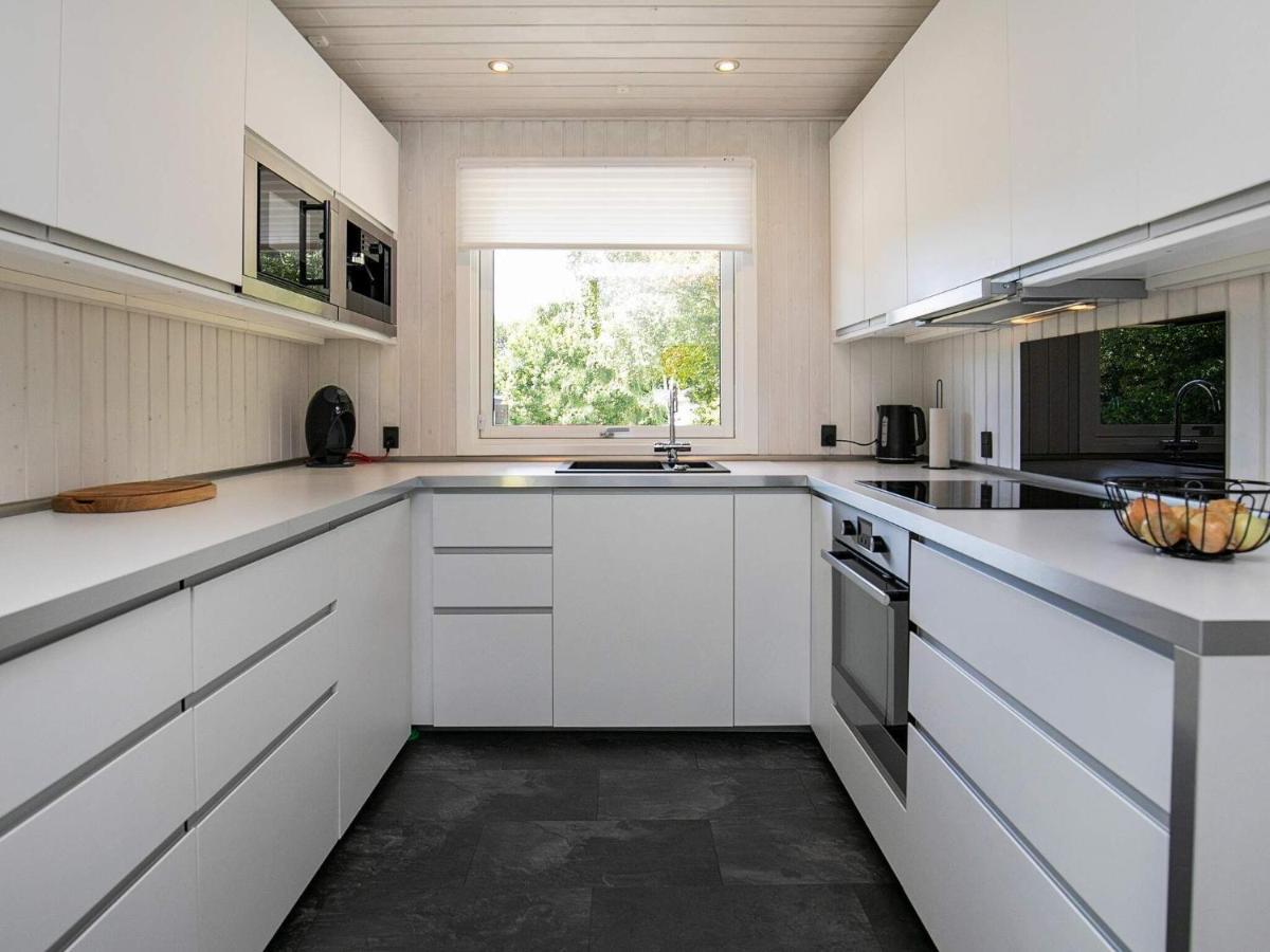 6 Person Holiday Home In Hemmet Bagian luar foto