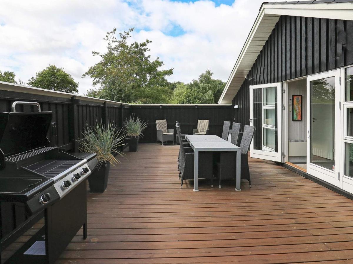 6 Person Holiday Home In Hemmet Bagian luar foto