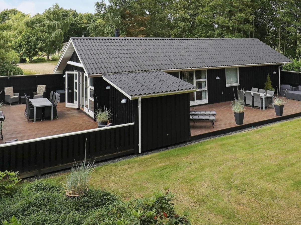 6 Person Holiday Home In Hemmet Bagian luar foto