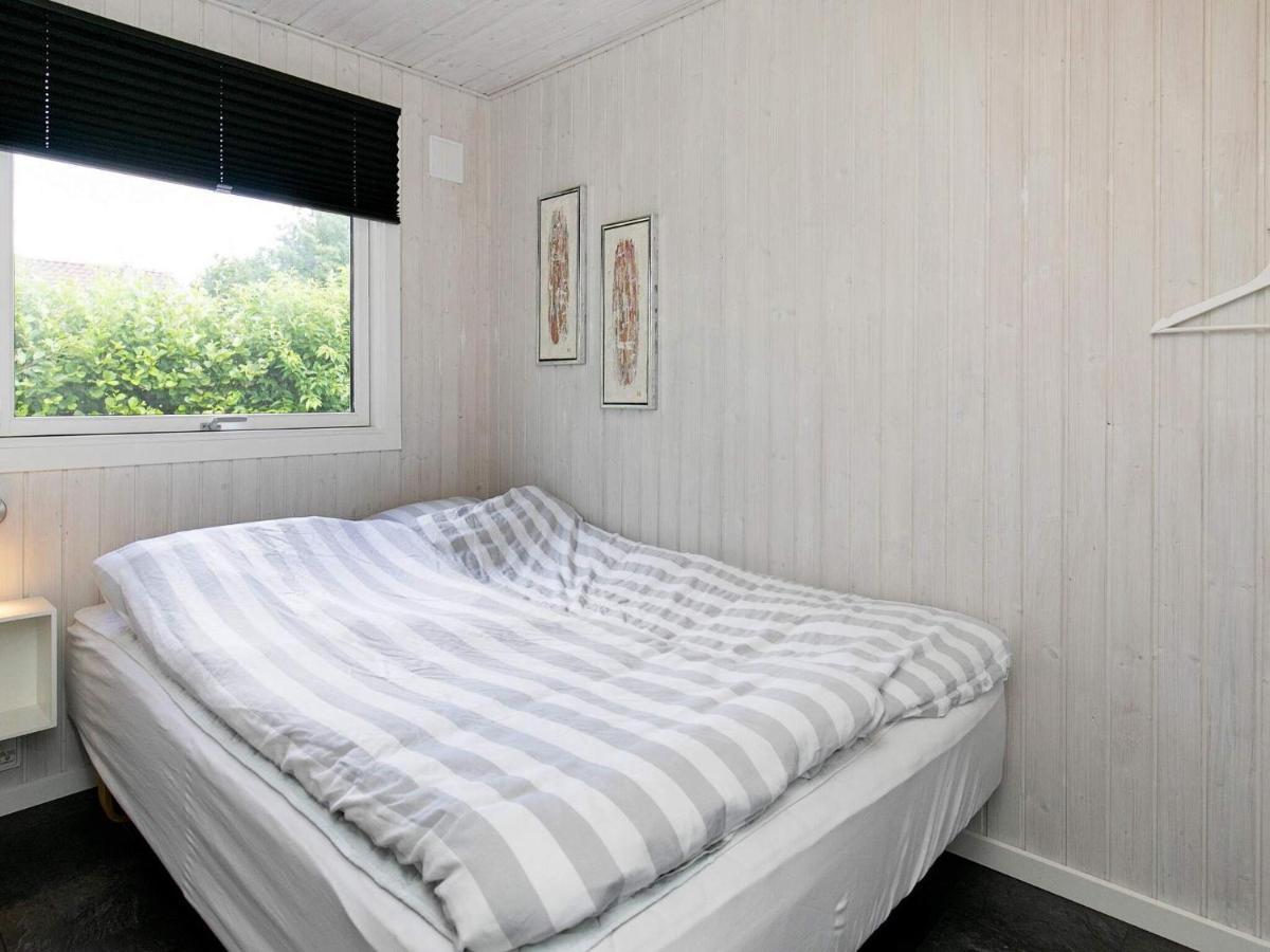6 Person Holiday Home In Hemmet Bagian luar foto