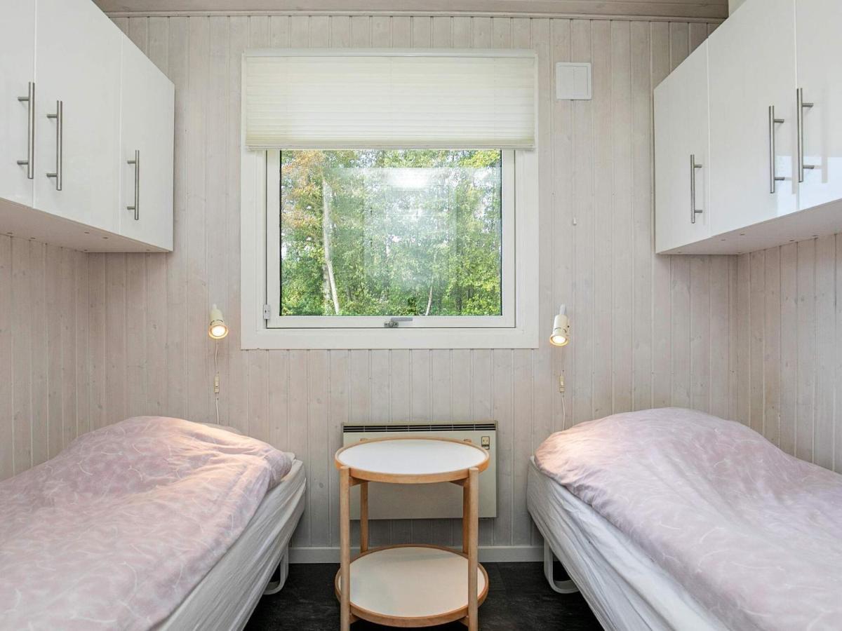 6 Person Holiday Home In Hemmet Bagian luar foto