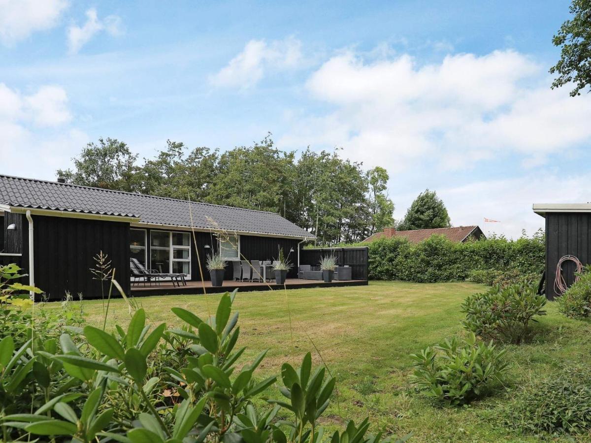 6 Person Holiday Home In Hemmet Bagian luar foto