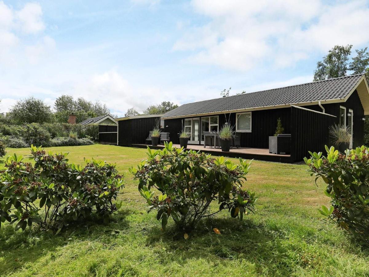 6 Person Holiday Home In Hemmet Bagian luar foto